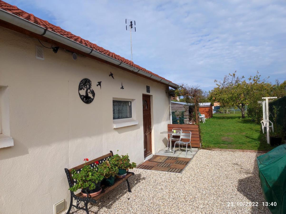 Tranquillite & Independance Au Coeur De La Sologne Guest House Lamotte-Beuvron Exterior photo